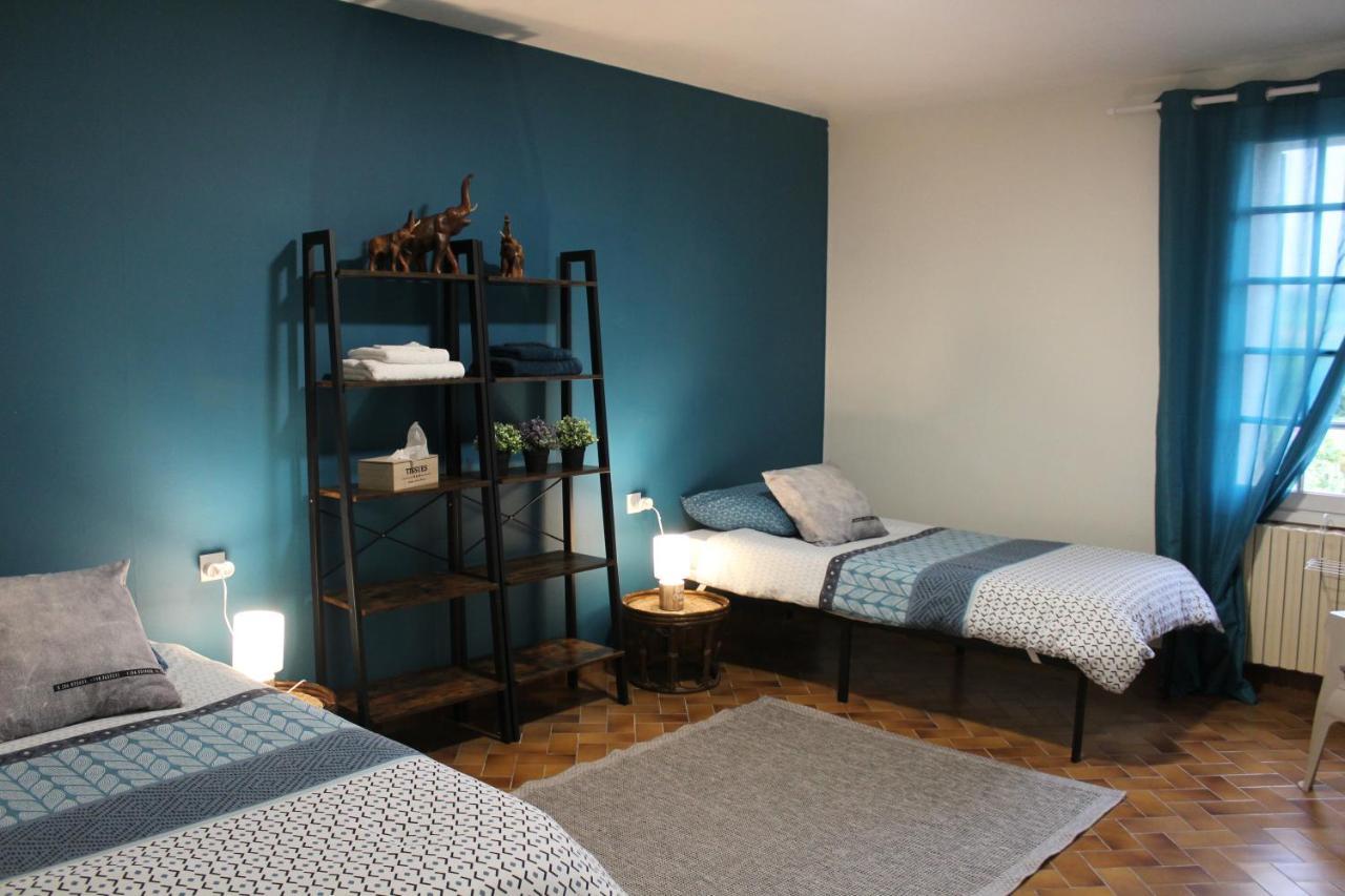 Arts & Passion Bed & Breakfast Mirambeau  Bagian luar foto