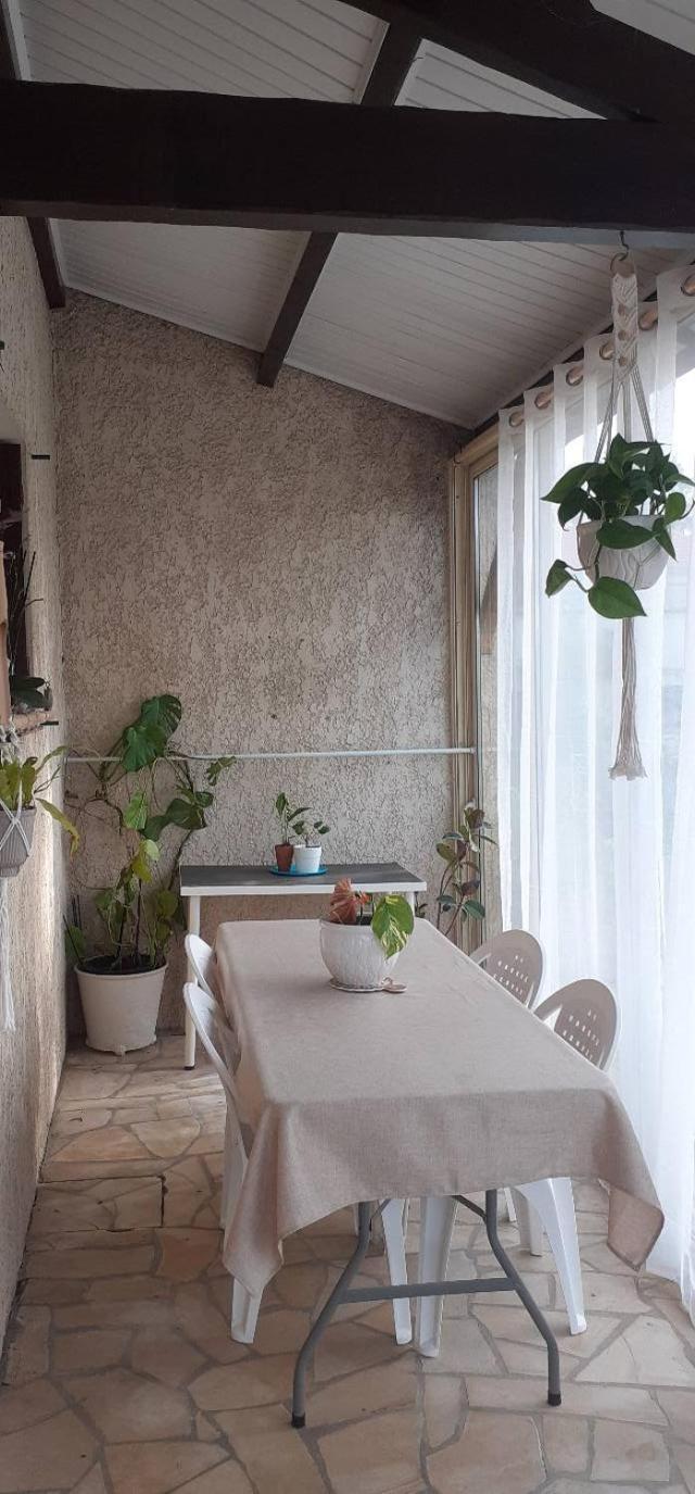 Arts & Passion Bed & Breakfast Mirambeau  Bagian luar foto